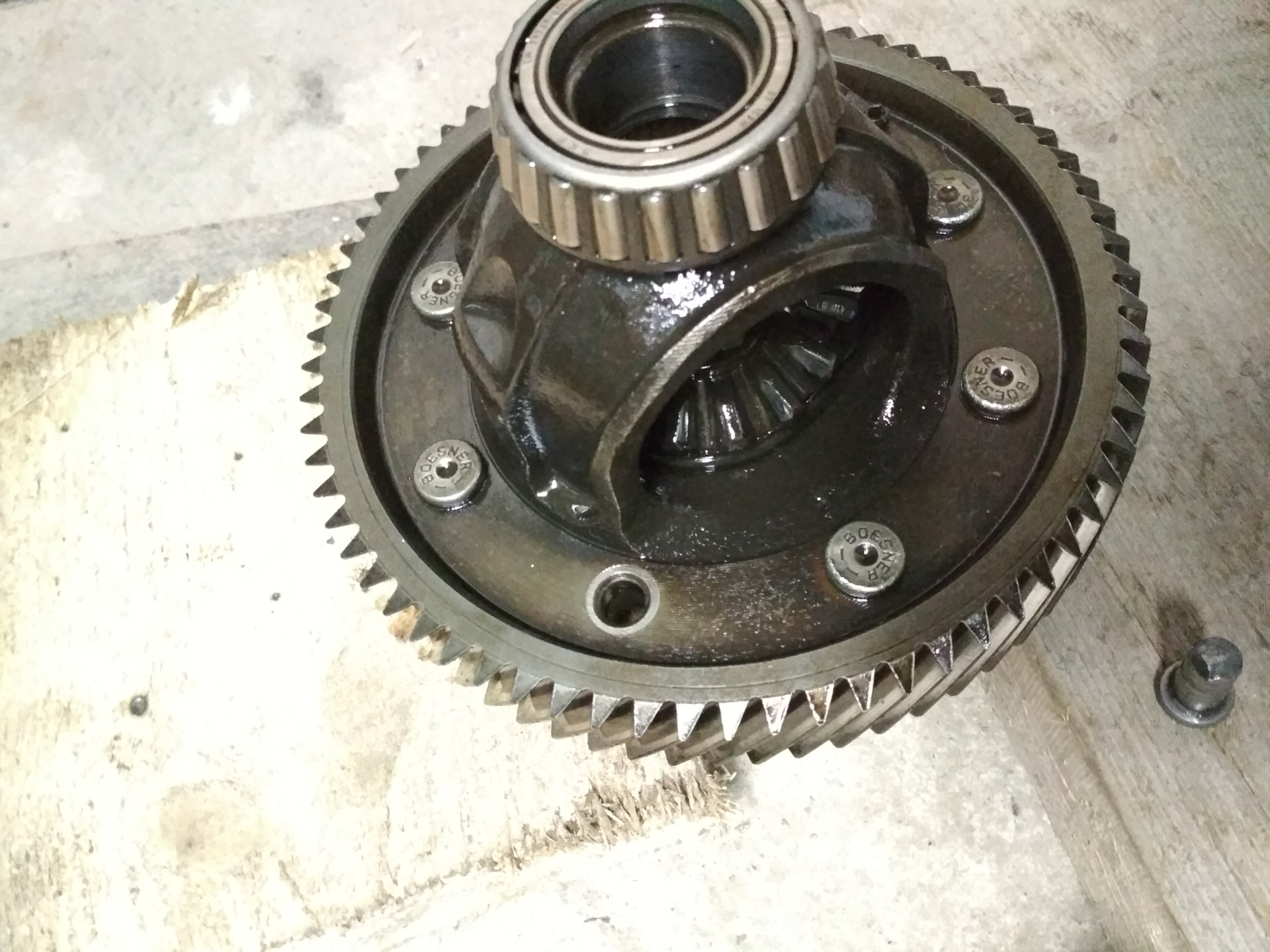 02k409121j. Vw дифференциал. Vw дифференциал. Дифференциал поло седан акпп. Vw дифференциал.