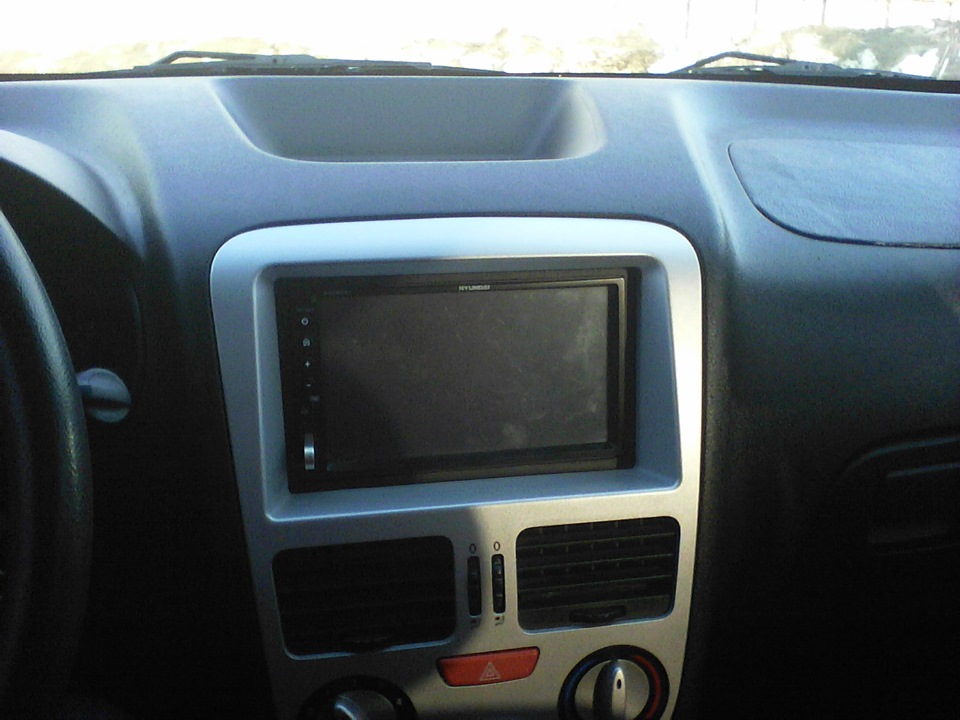 2din магнитола Hyundai H-CCR2701 — Chery Bonus, 1,5 л, 2011 года ...