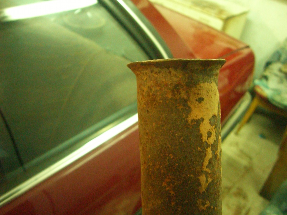 Труба от 315, ничем не отличается, разве что она целая) — BMW 3 series (E21)