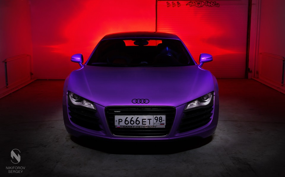 Audi r8 Purple