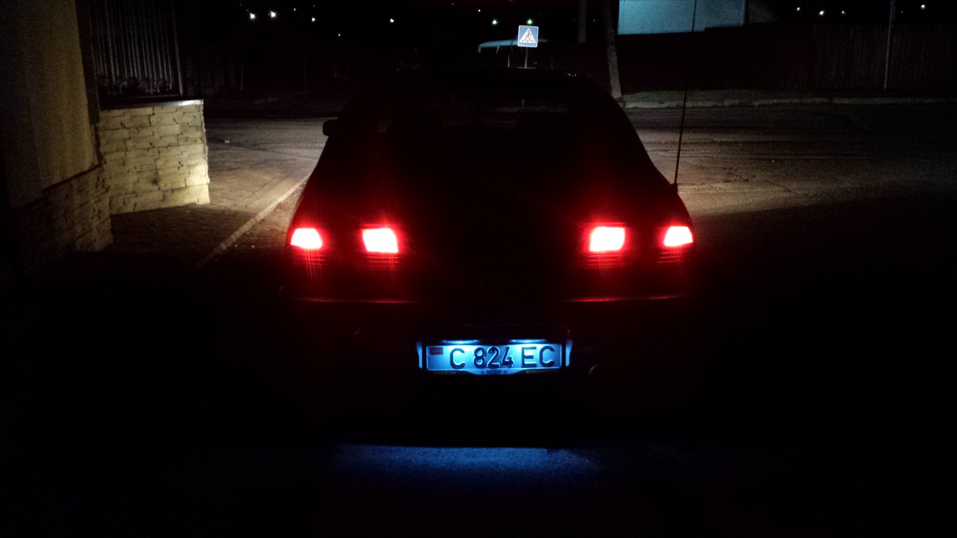 габариты задние — Nissan Maxima QX (A32), 2 л., 1998 года | электроника ...