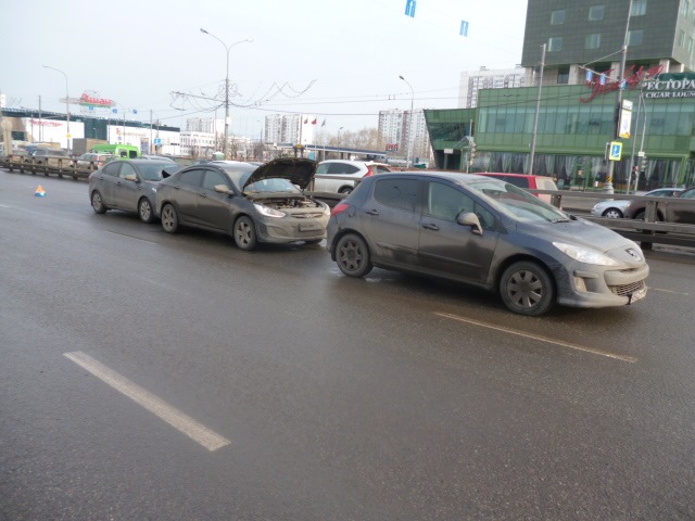 двигался по каширке, никого не трогал — Peugeot 308 (1G), 1,6 л, 2008 ...