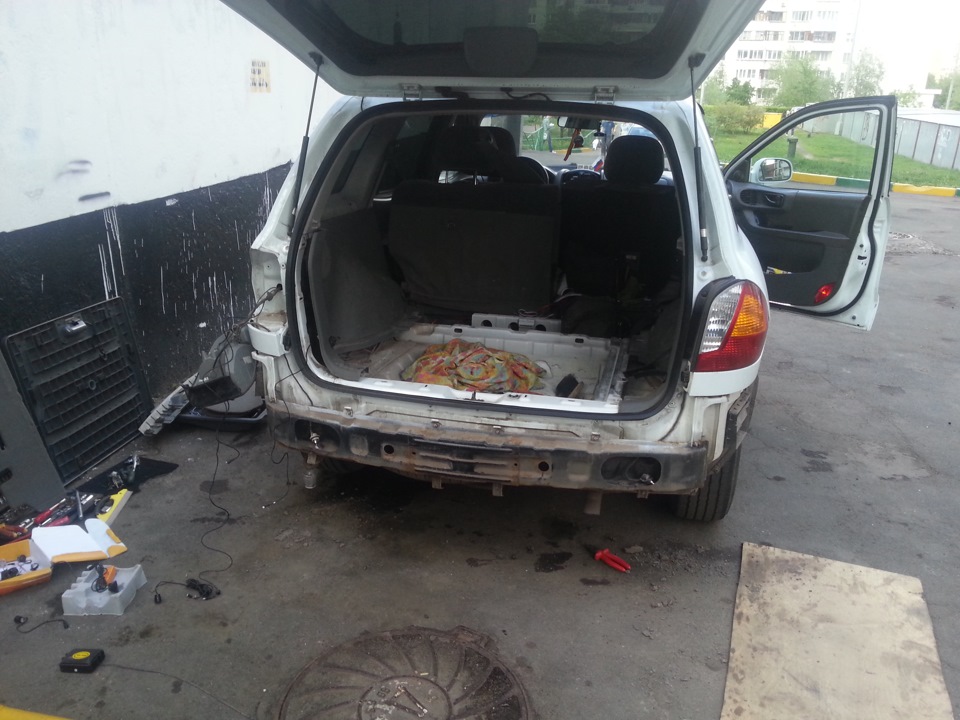 парковочный радар — Hyundai Santa Fe (1G), 2,7 л., 2001 года | своими ...