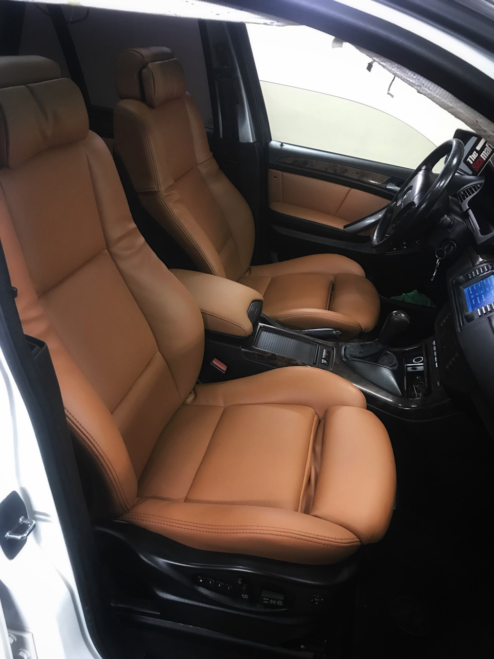 Фото в бортжурнале BMW X5 (E53)