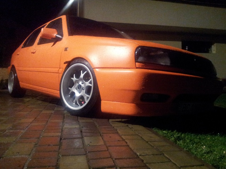 Stance ) — Volkswagen Vento, 2,8 л, 1992 года | шины | DRIVE2