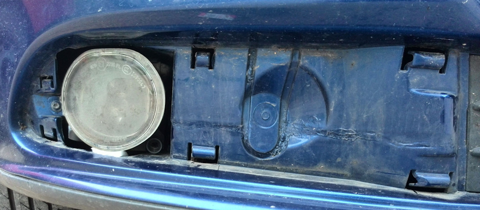 Замена лампочки противотуманки Volvo S40 2009. — DRIVE2