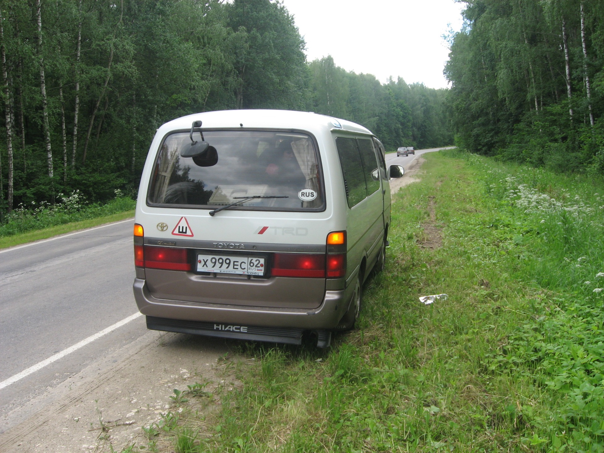 На дачу с Миледи. — Toyota HiAce (H100), 2,4 л., 1992 года | обкатка ...