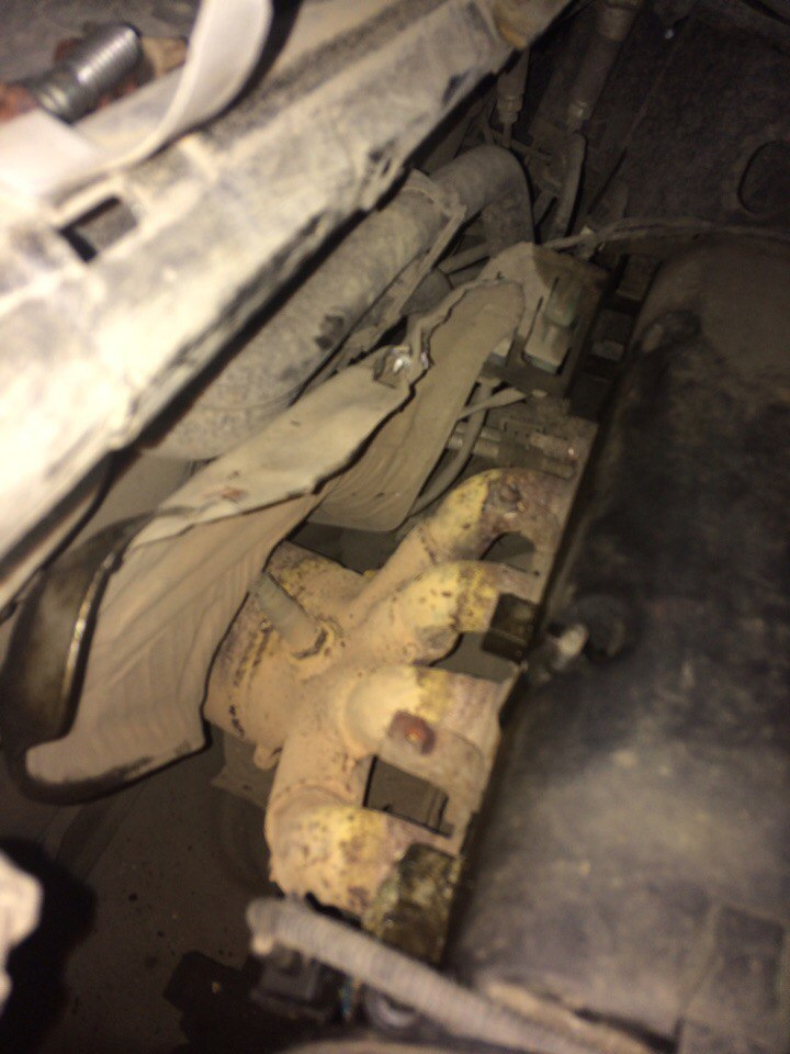 Вырезка катализатора. Видно не судьба… — Ford Focus II Hatchback, 1,6 л ...