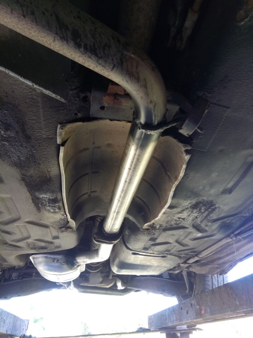 Выхлопные системы - Mercedes-Benz E-class (W124), 2,2 л, 1994 года запчасти DRIV