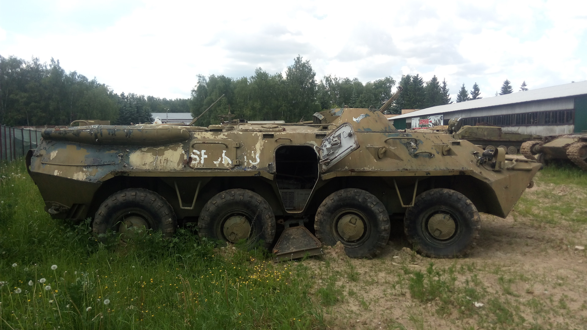 Свалка-запасник центрального музея бронетехники, кубинка. Запасник. Запасники в кб. Свалка-запасник центрального музея бронетехники, кубинка. Запасник.