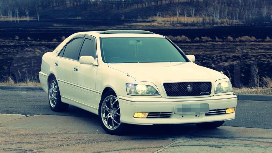 Toyota Crown athlete s170 Night