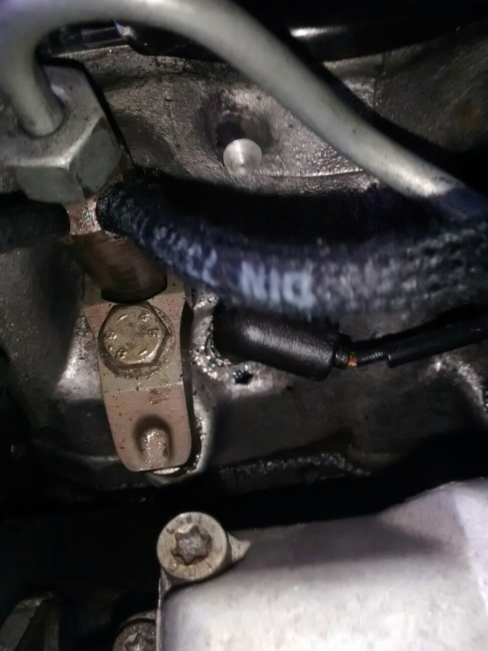 Подтекает масло из под крышки клапанов — Volkswagen Passat B5, 1,9 л ...