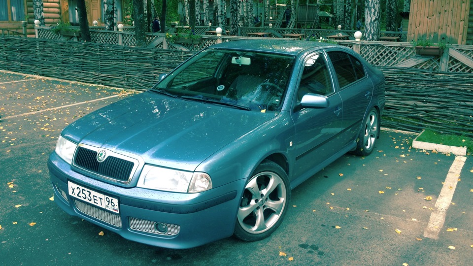 Skoda Octavia a4 бункер