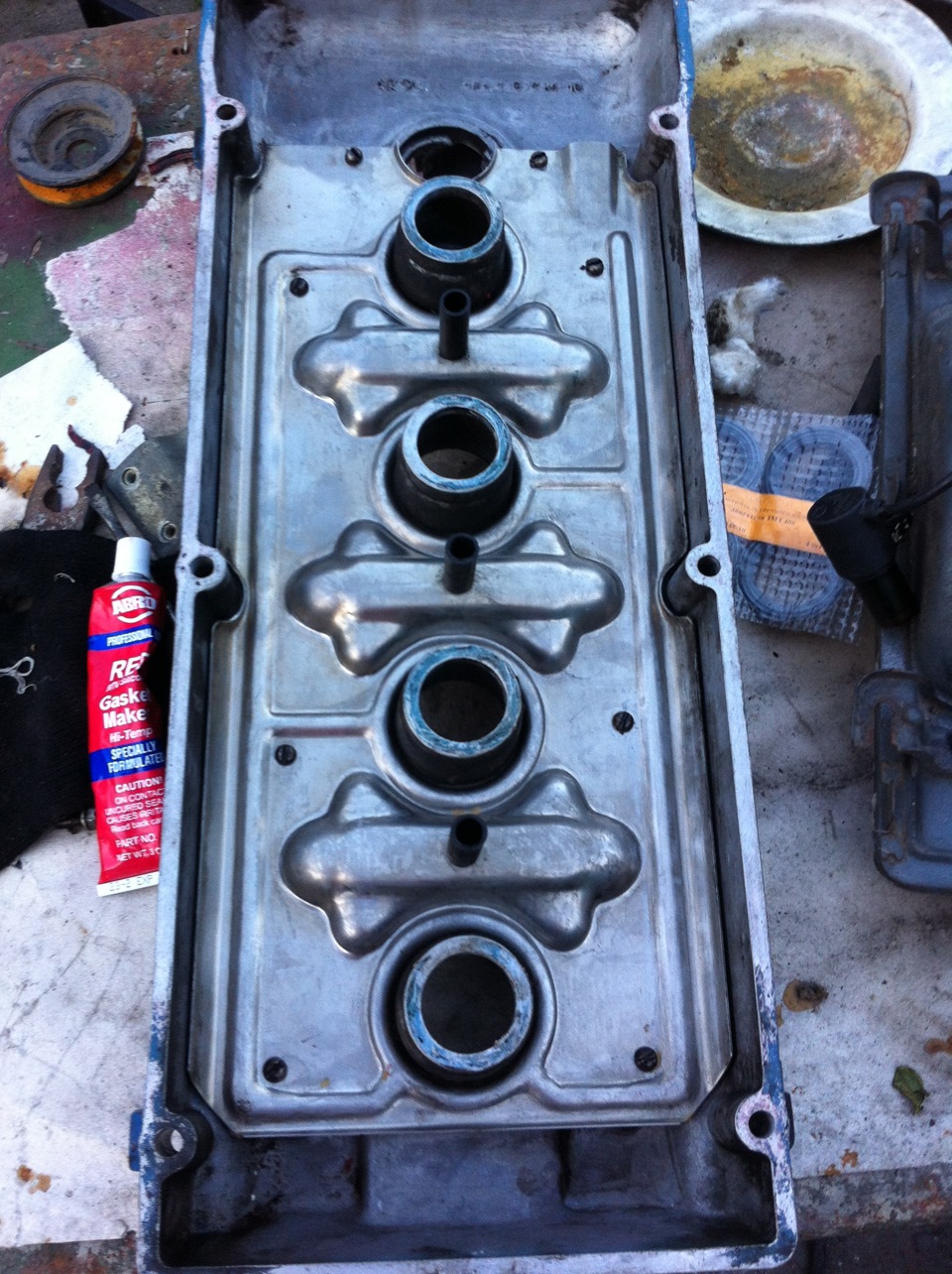 Замена прокладок под крышкой клапанов — ГАЗ 3110, 2,4 л, 1997 года ...