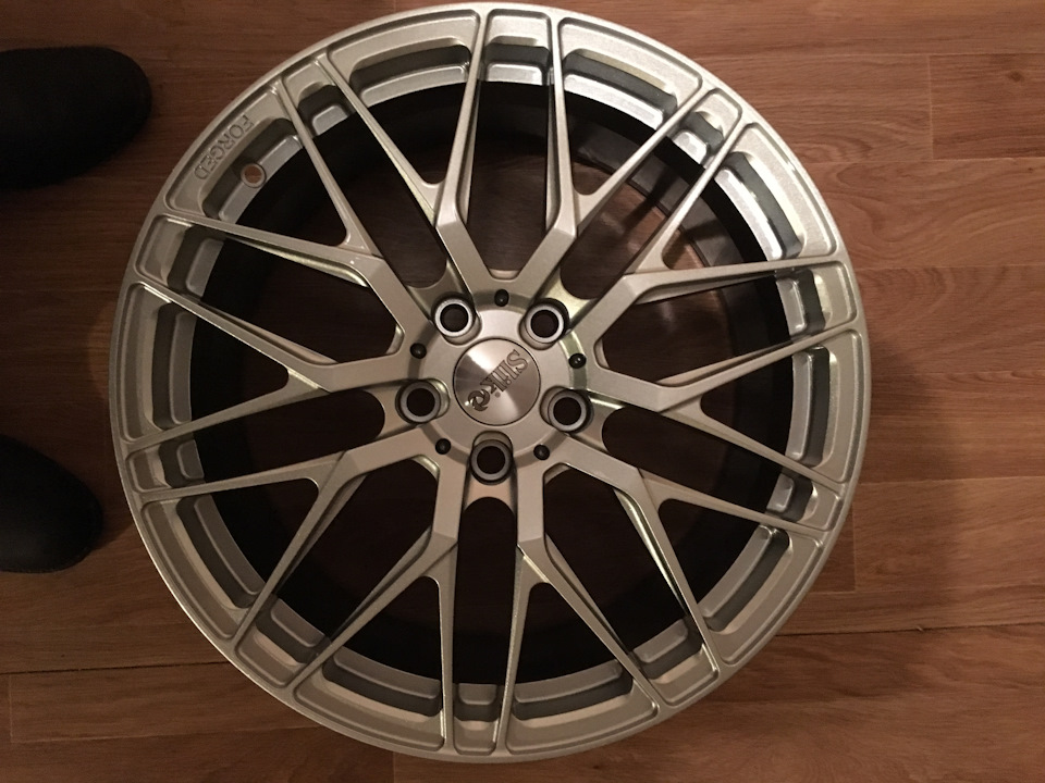 Фото в бортжурнале Audi A6 (C6)