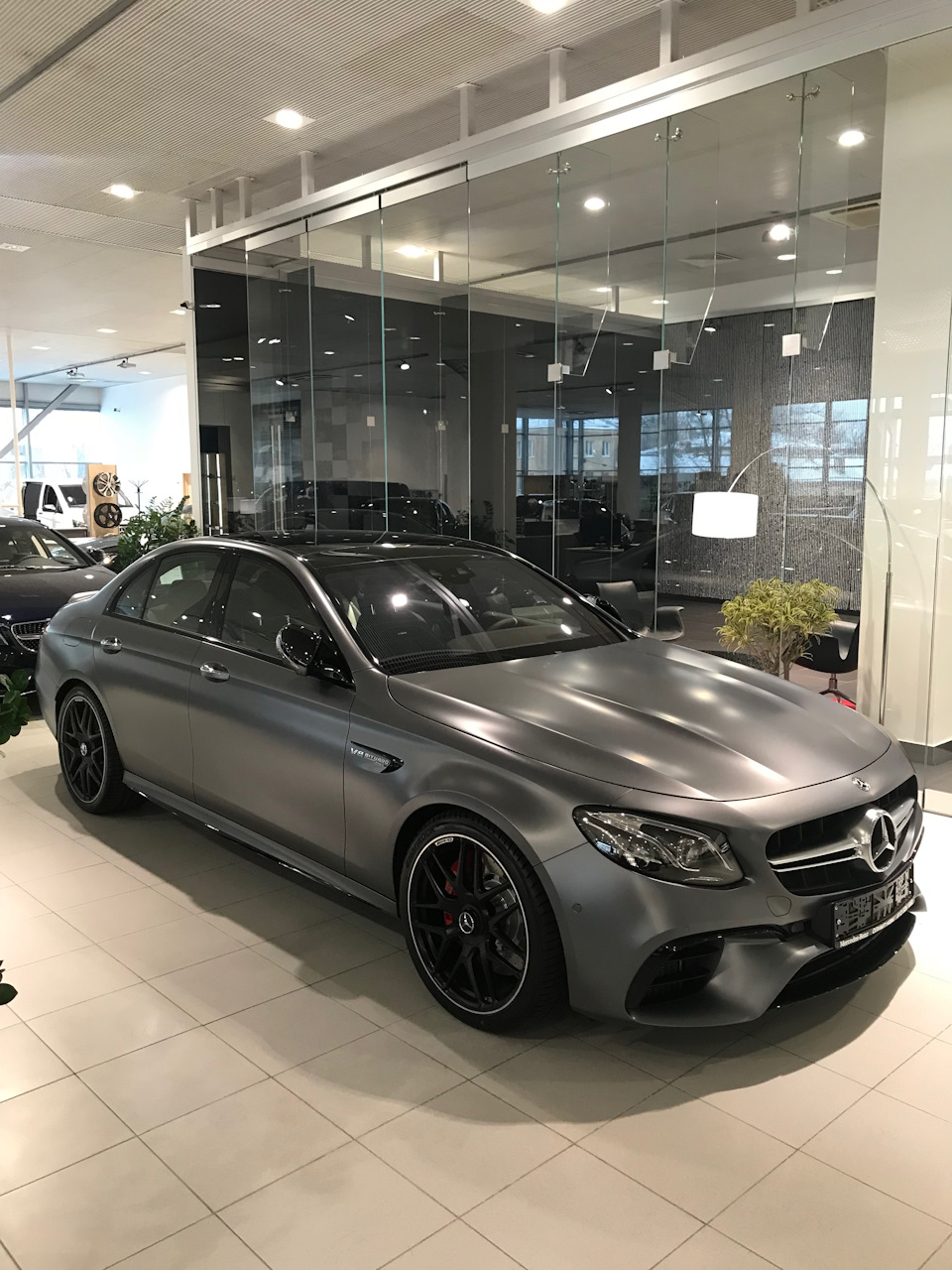 Mercedes e63s AMG салон