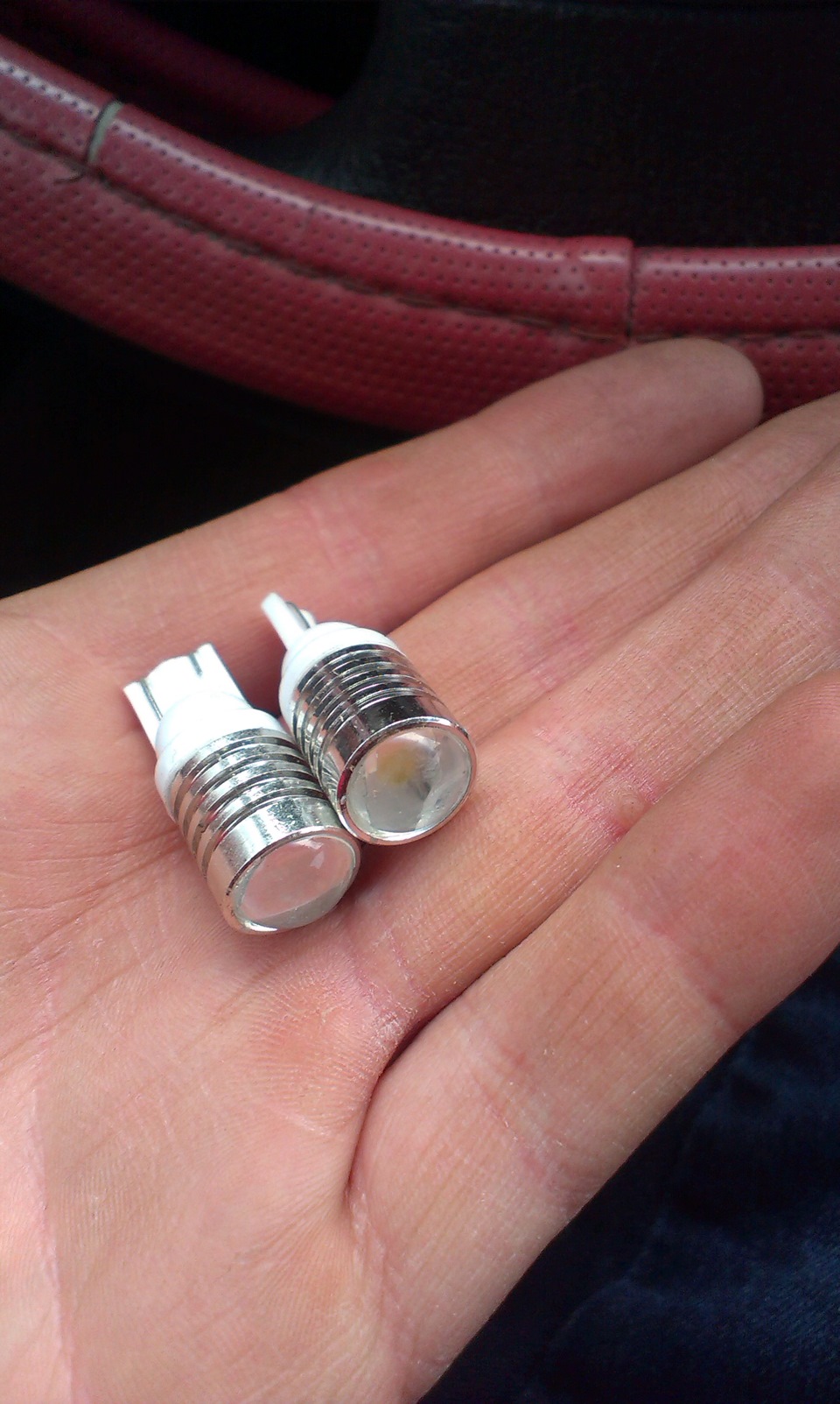 Поменял габариты на диодные с линзой. — Daewoo Nexia, 1,5 л, 2006 года ...