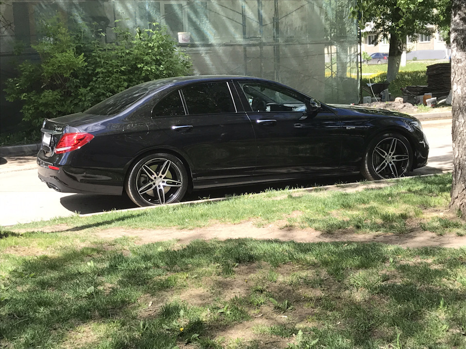 Mercedes e class w213 stance