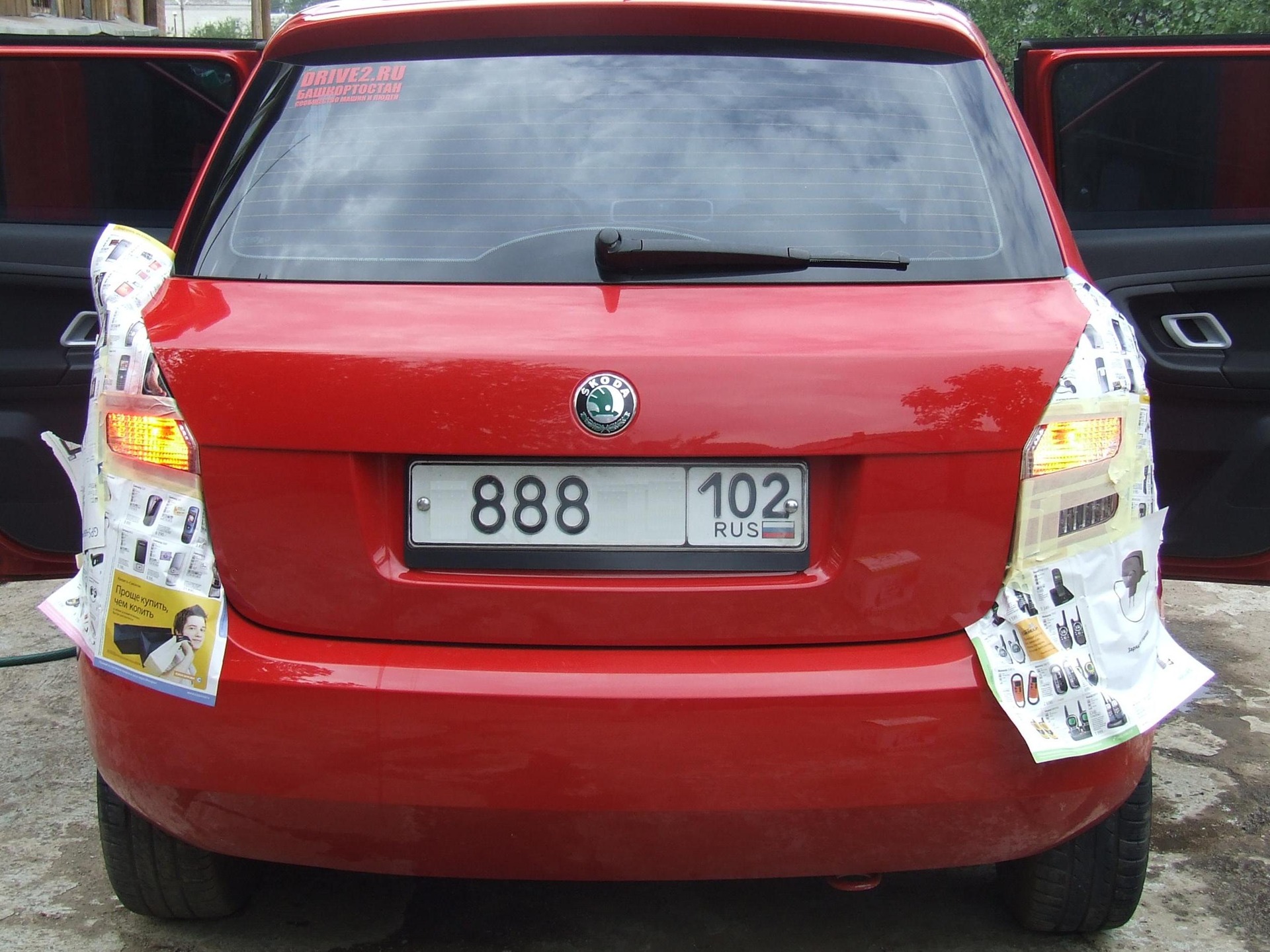 Закраснил заднюю оптику — Skoda Fabia Mk2, 1,2 л, 2008 года | тюнинг |  DRIVE2