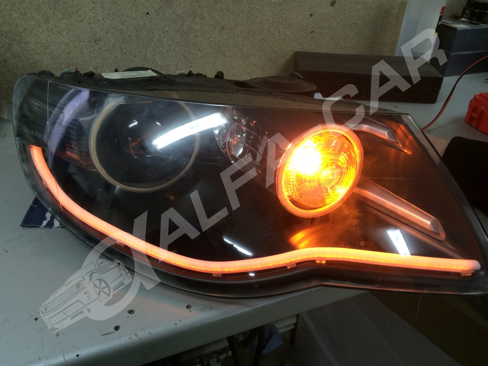 VW Touareg. Подсветка надписи, гибкие ДХО, ангельские глазки, покраска ...