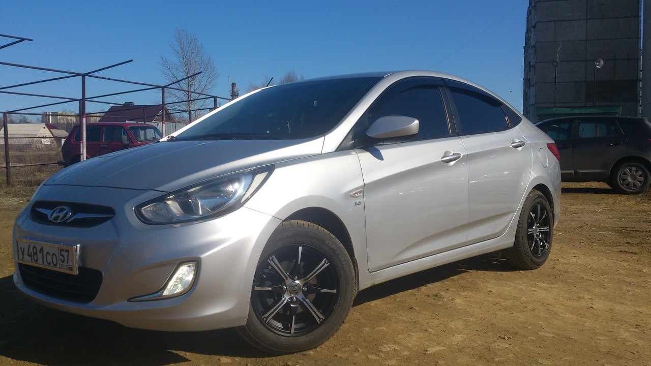 Hyundai Solaris 1.6 бензиновый 2012 | качает