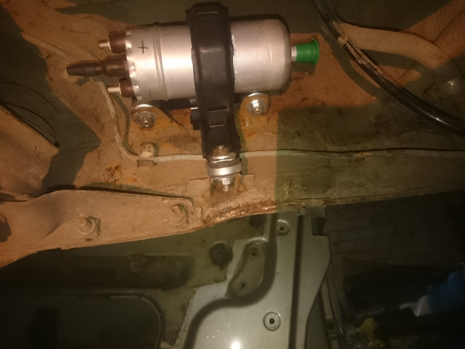 Кулиса, кардан и бензонасос. — BMW 3 series (E30), 1,8 л, 1984 года ...