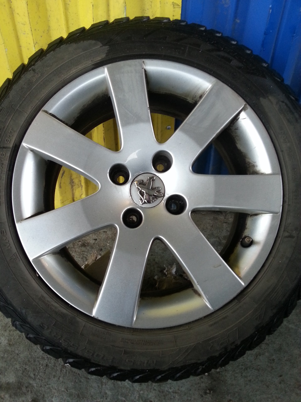 продам диски — Peugeot 308 (1G), 1,6 л, 2008 года | запчасти | DRIVE2