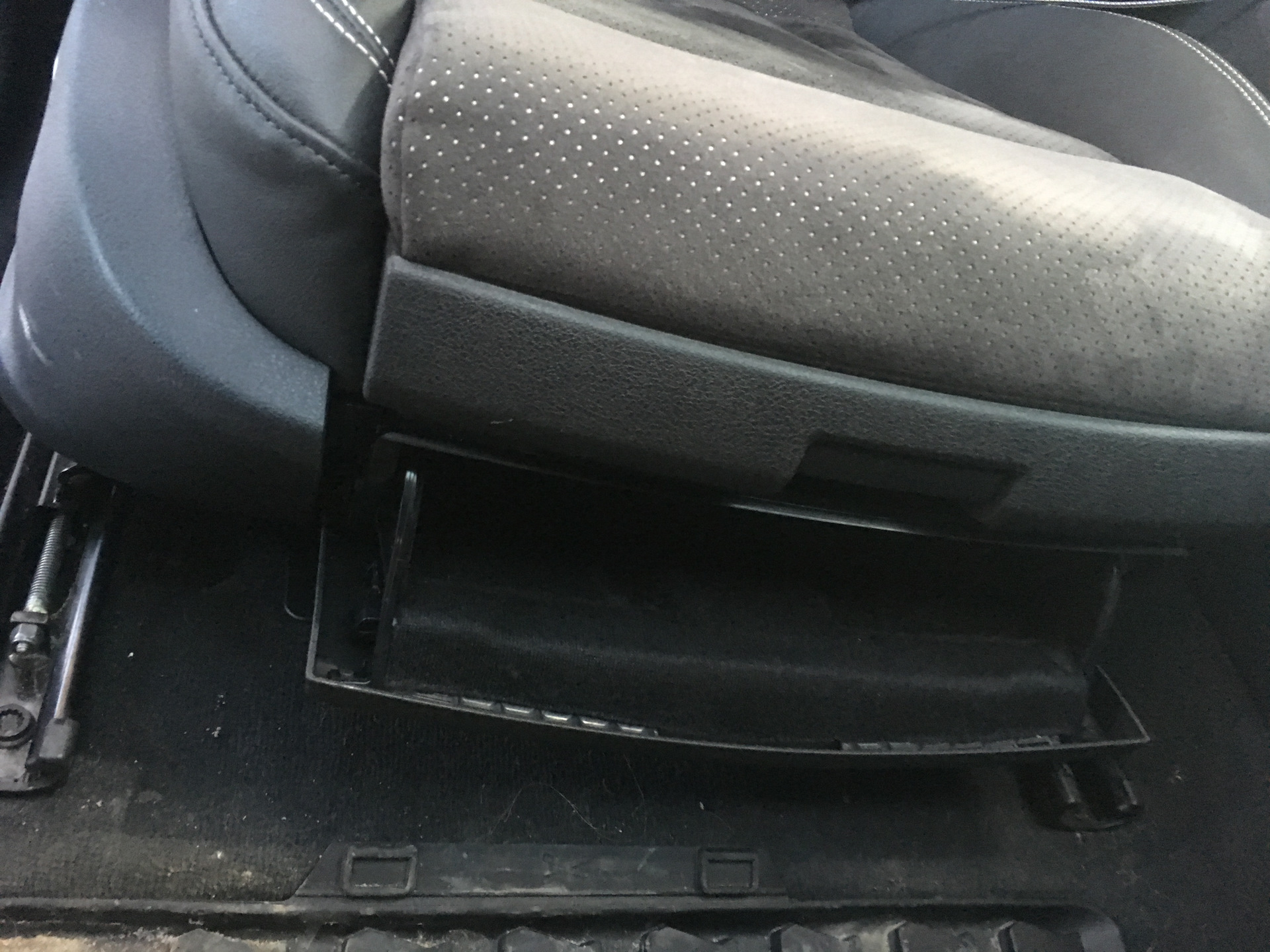 электропривод сидения ауди