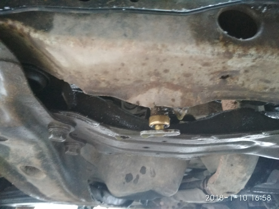 Замена термостата на Мазда 626 III — Mazda 626 III, 2 л., 1989 года ...