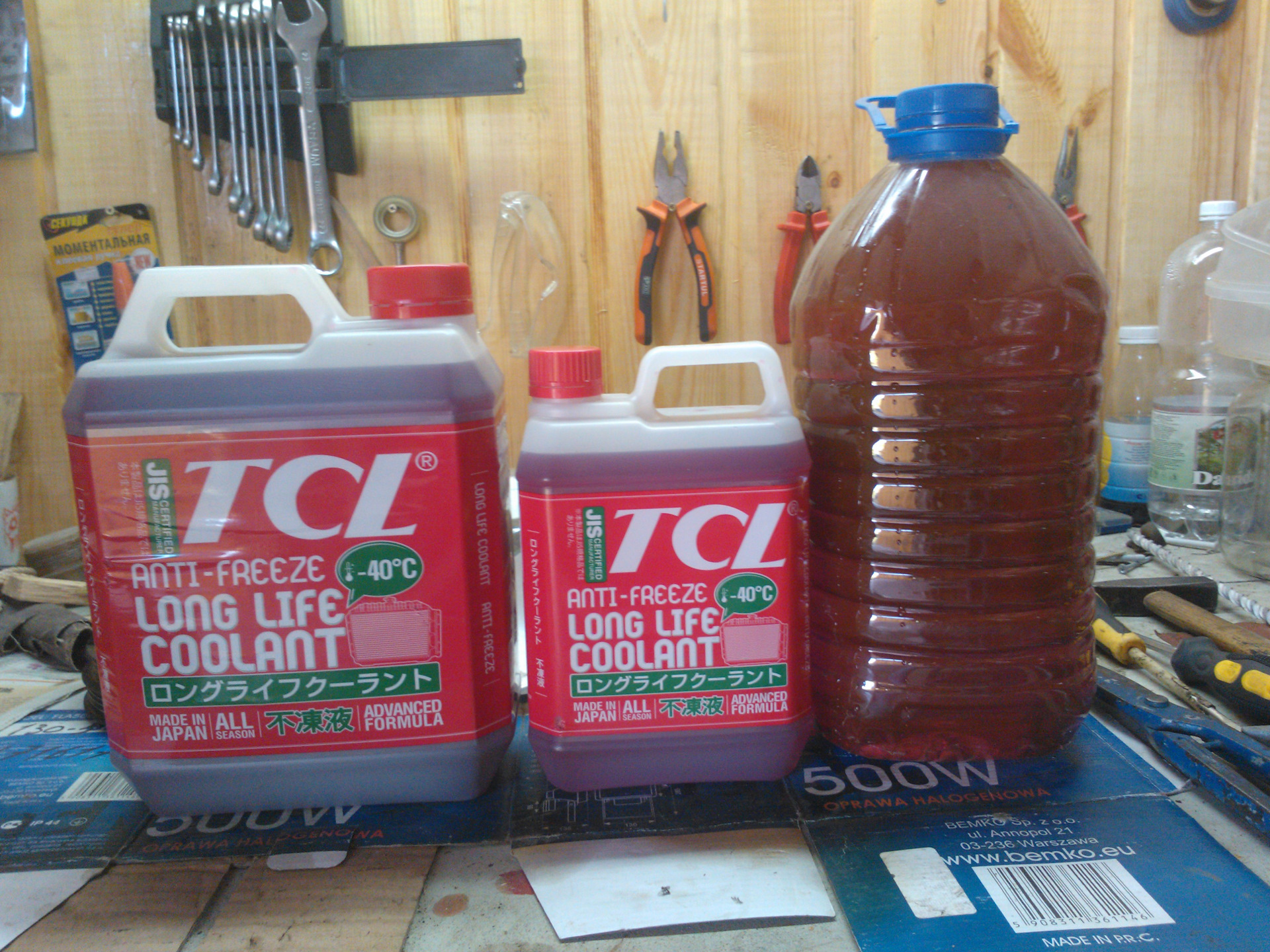 Допуски масла двигатель ssangyong actyon 2. Мануал жидкость. Мануал жидкость. Мануал жидкость. Емкость масла санг енг кайрон бензин.