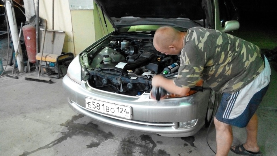 Как снять фару марк 2 110 Полировка фар - Toyota Mark II (110), 2003 года своими руками DRIVE2