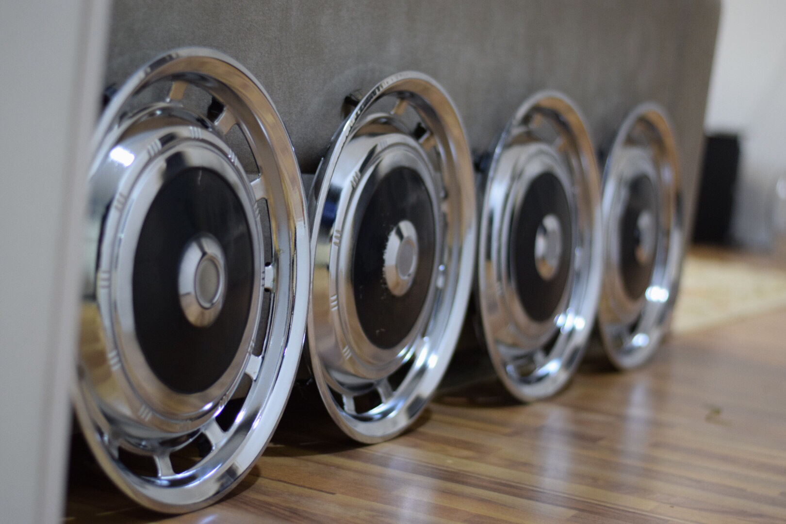 колпаки газ. газ-24 волга на колпаках. колпаки газ. колпаки газ 3102 хром. газ 24 хром колпаки.