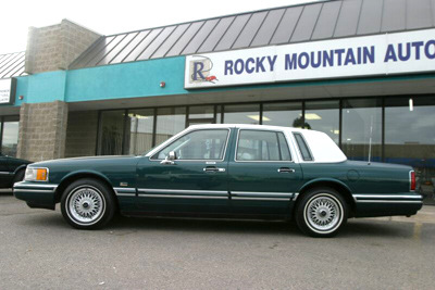 Lincoln town car 1992. Смотреть фото Lincoln town car 1992. Смотреть картинку Lincoln town car 1992. Картинка про Lincoln town car 1992. Фото Lincoln town car 1992