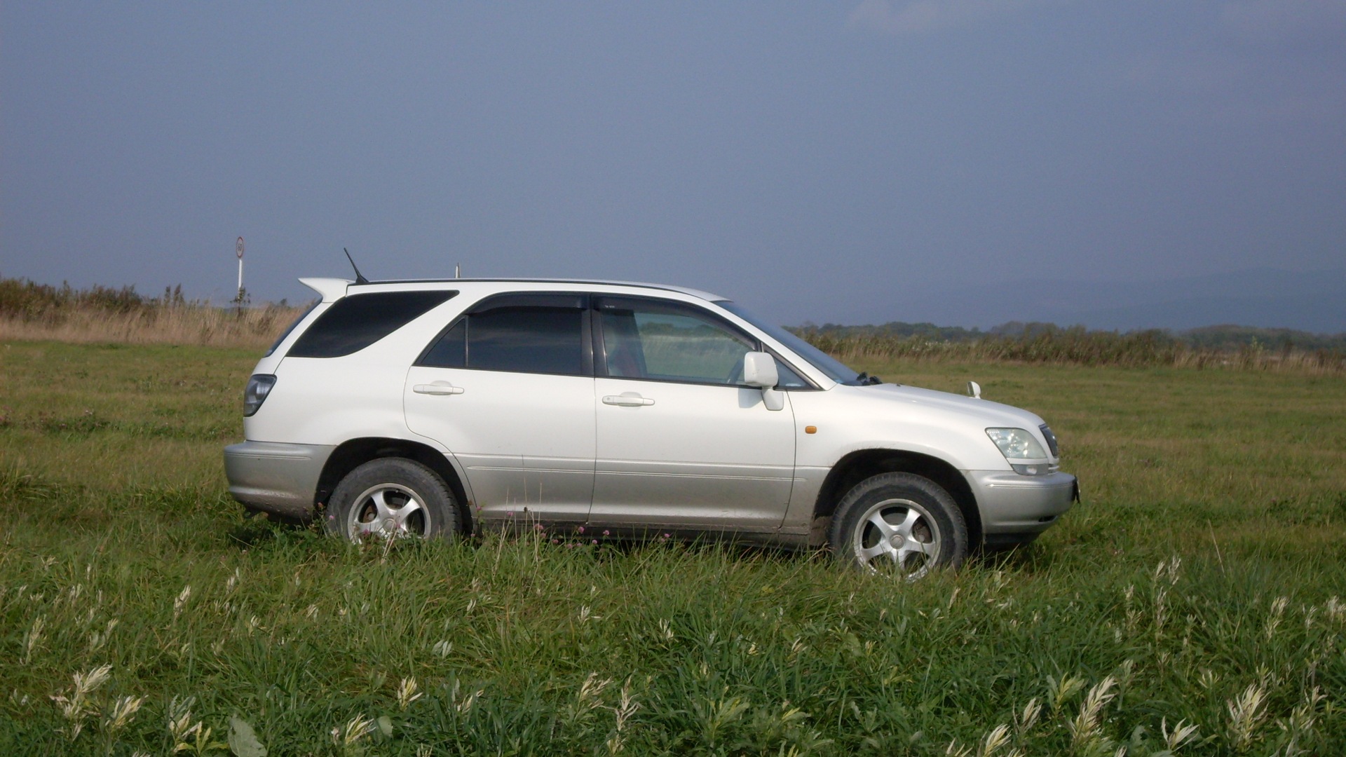 Toyota Harrier (1G) 2.4 бензиновый 2002 | 