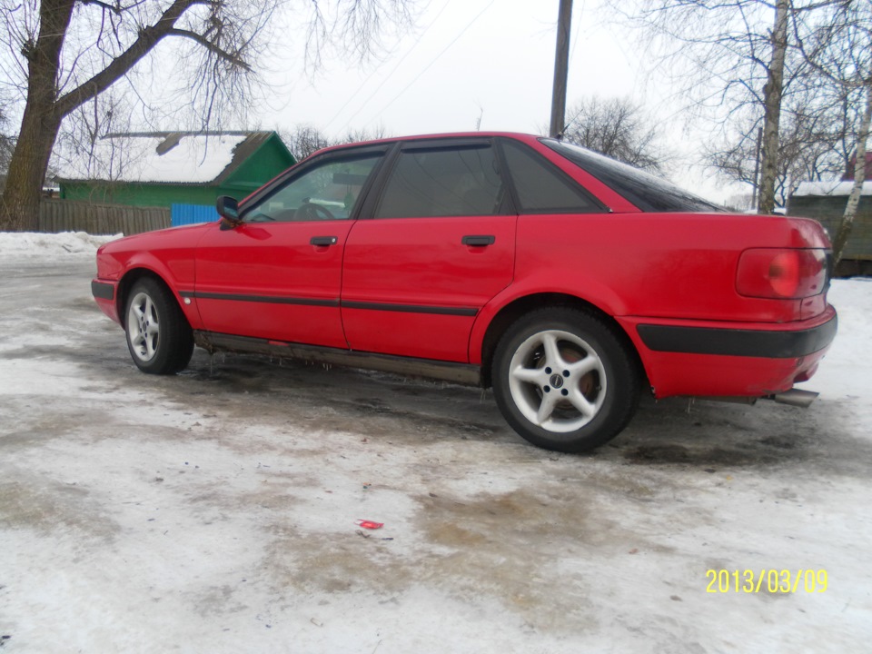 Красная 4 б. Audi 80 b4 красная. Ауди 80 б4 красная. Audi 80 c4 красный. Ауди 80 красная тонированная.