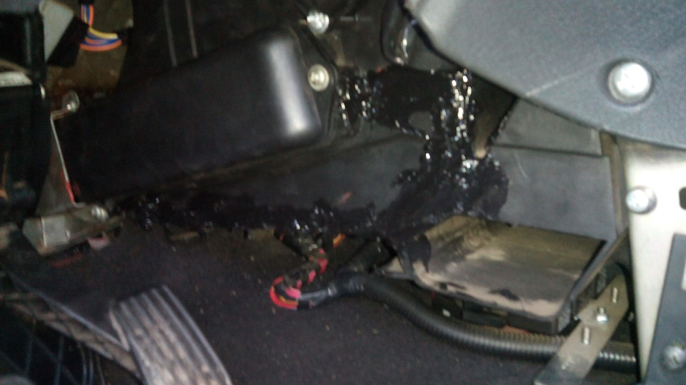 Печка потекла! Наконец то! — Lada Калина хэтчбек, 1,6 л, 2012 года ...