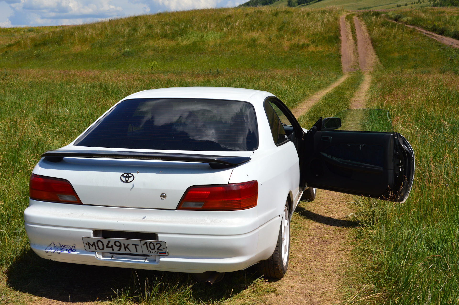 Corolla 111. Toyota Levin 1996. Toyota Levin ae110. Corolla Levin ae110. Toyota Corolla ae110.