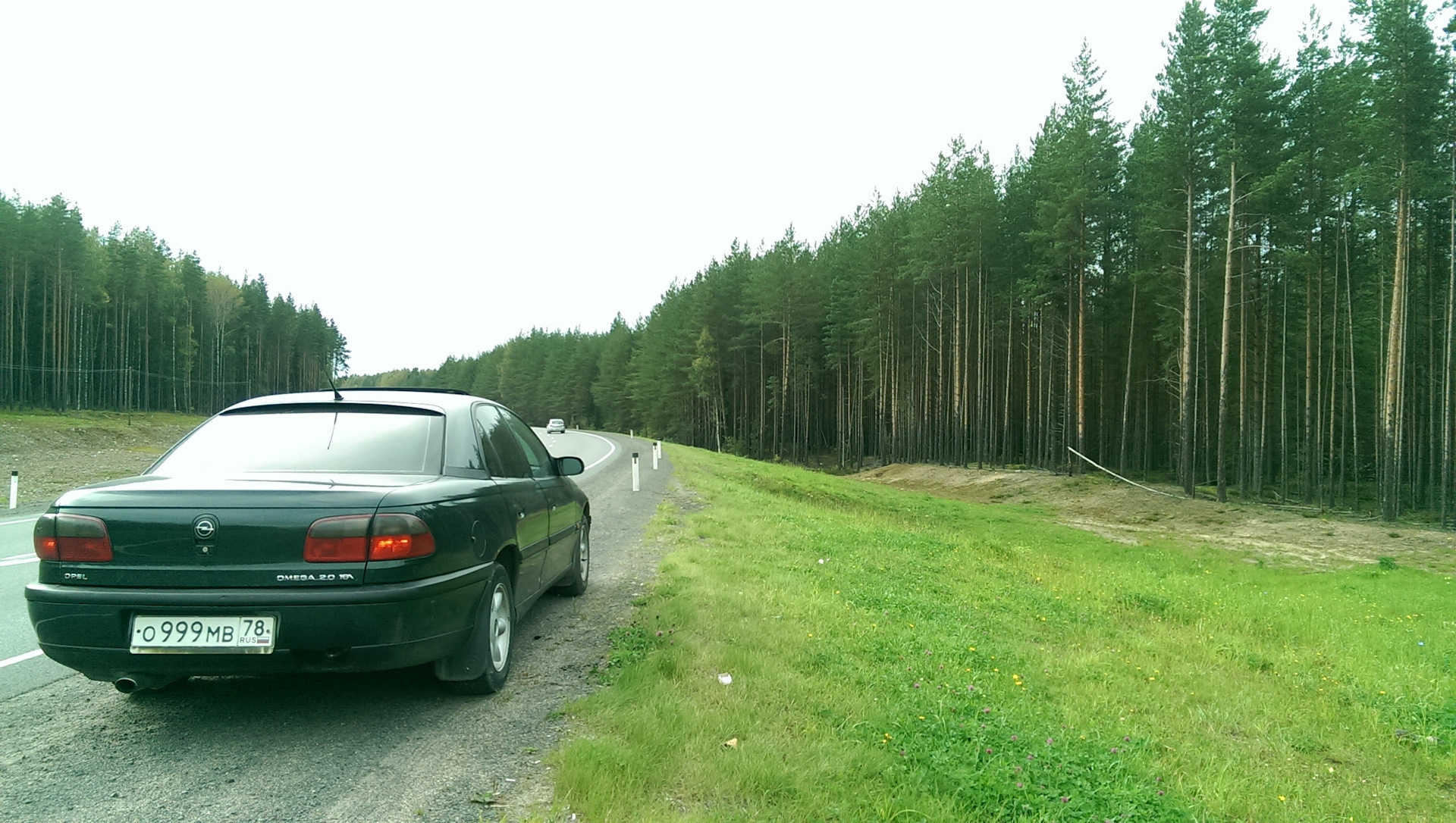 Выхлопные газы в салоне… Что делать? — Opel Omega B, 2 л, 1995 года |  поломка | DRIVE2