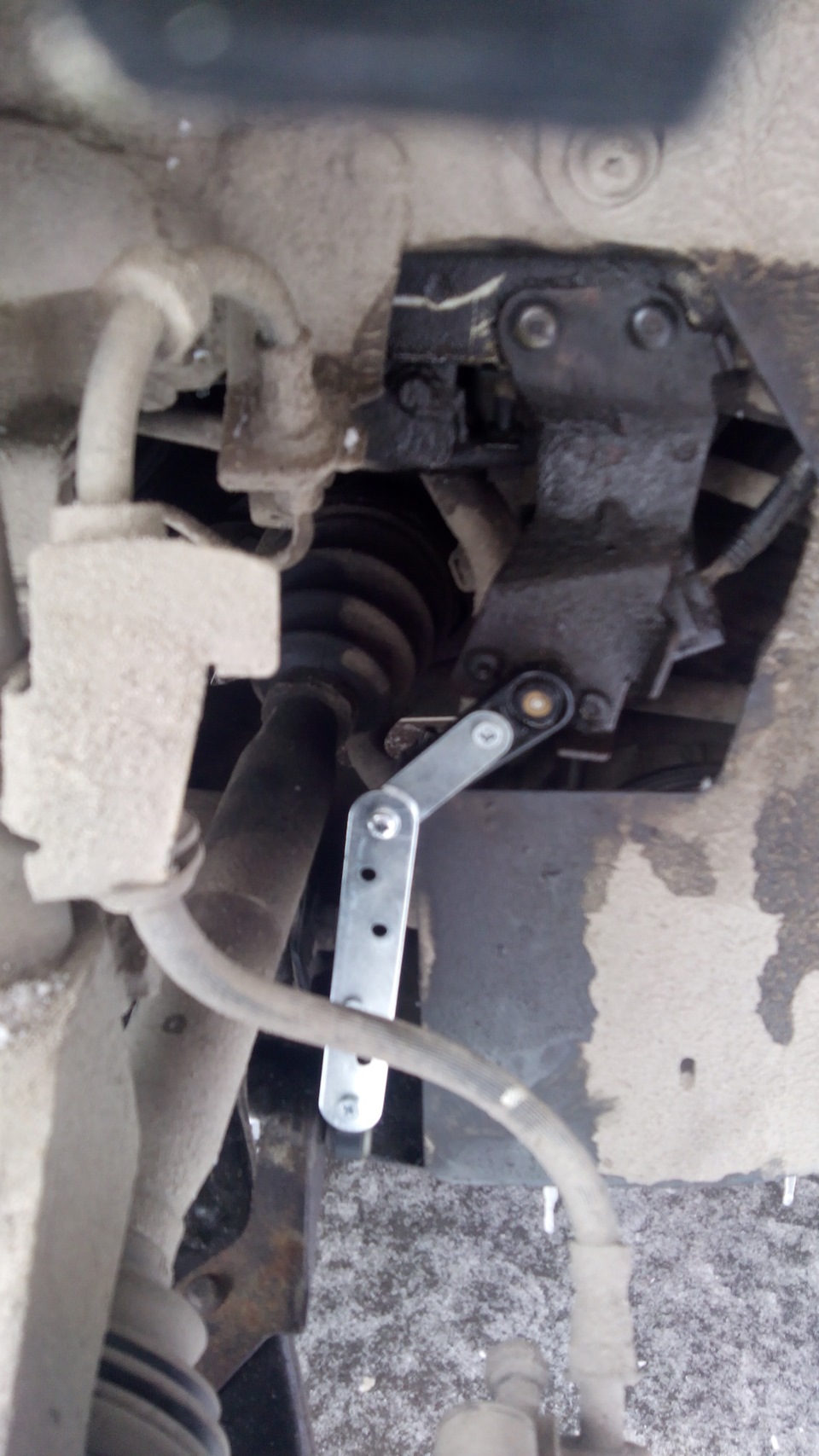 Ремонт автокорректора фар — Ford Focus II Hatchback, 1,8 л, 2009 года ...