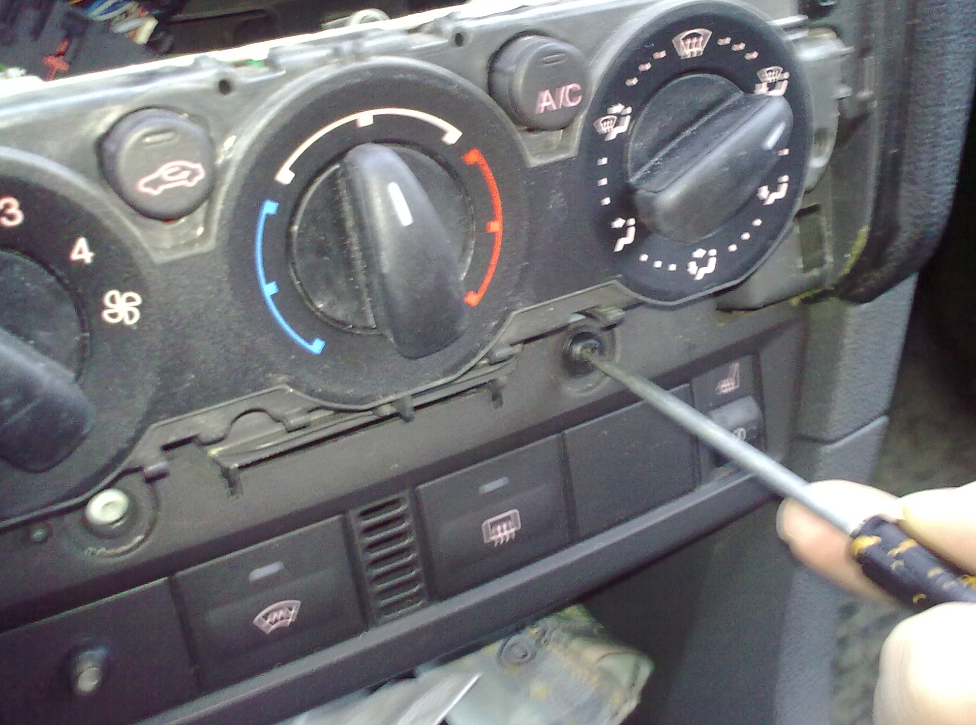 Как разобрать панель управления Разбираем панель - Ford Focus II Hatchback, 1,8 л, 2007 года тюнинг DRIVE2