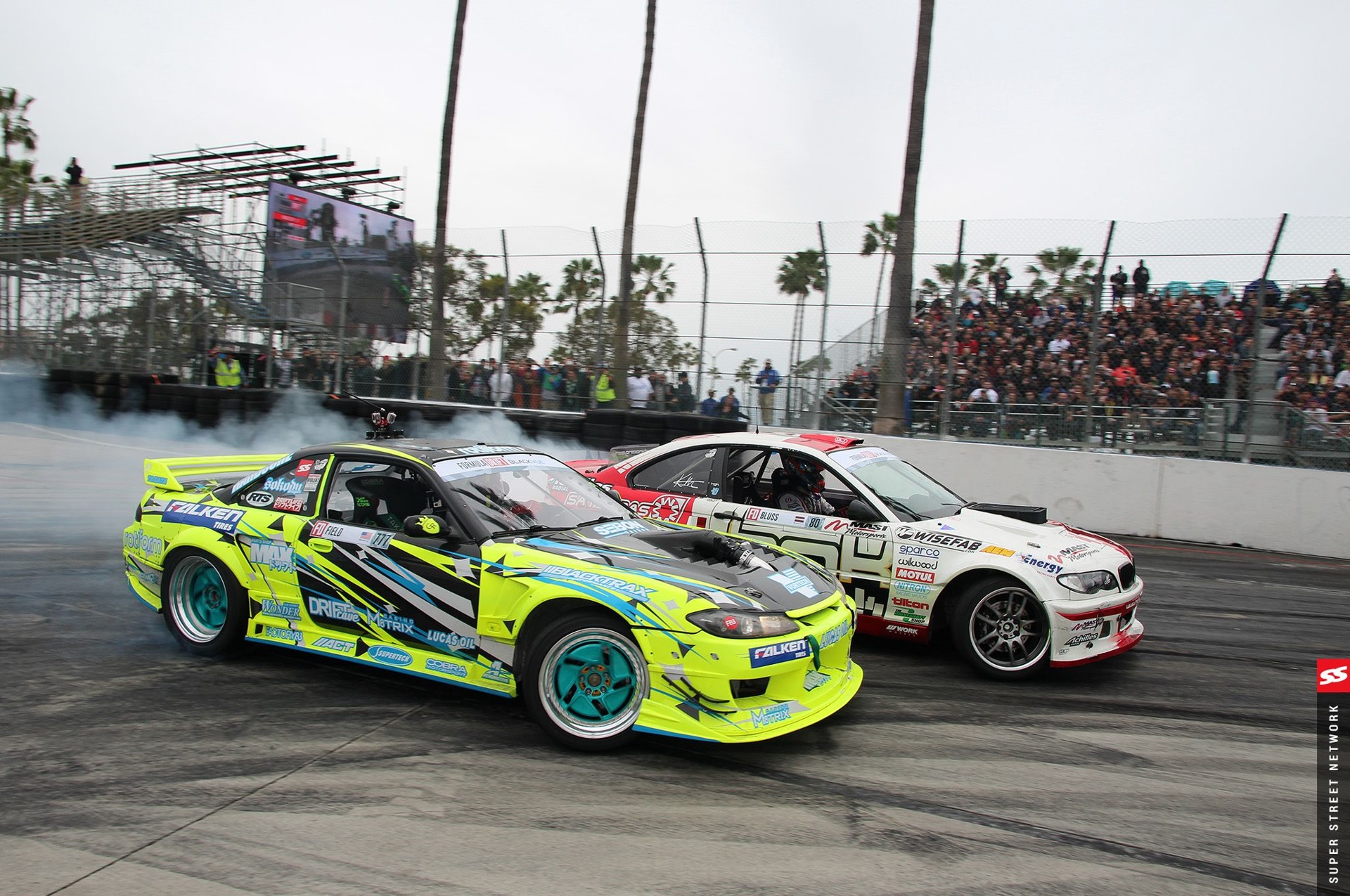 Каром дрифта. Машины Formula Drift. Дрифт Мустанг Джастин. BMW e46 m3 long Beach Formula Drift. Formula Drift Vinyls.