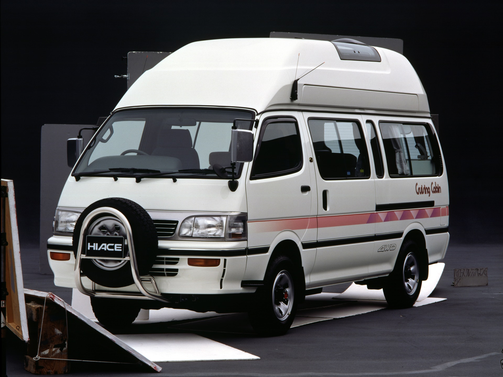 Toyota hiace картинка