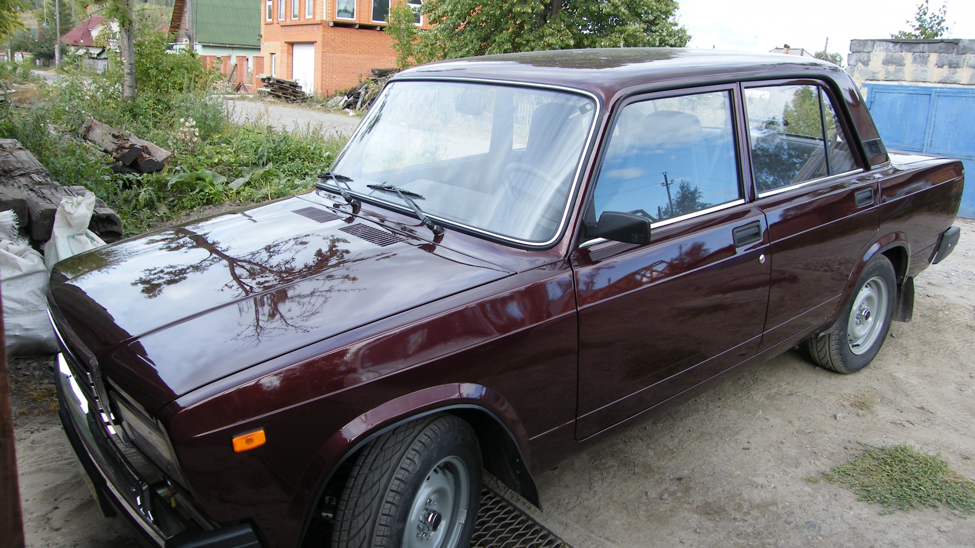 Lada 21074 1.5 бензиновый 2010 | темная вишня металик на DRIVE2