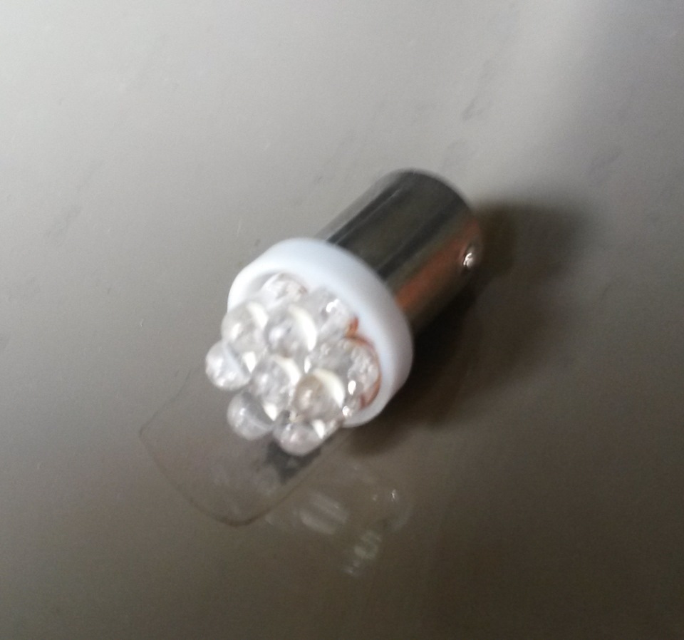 Лампочки в щитке приборов — Lada 21063, 1,3 л, 1987 года | запчасти ...