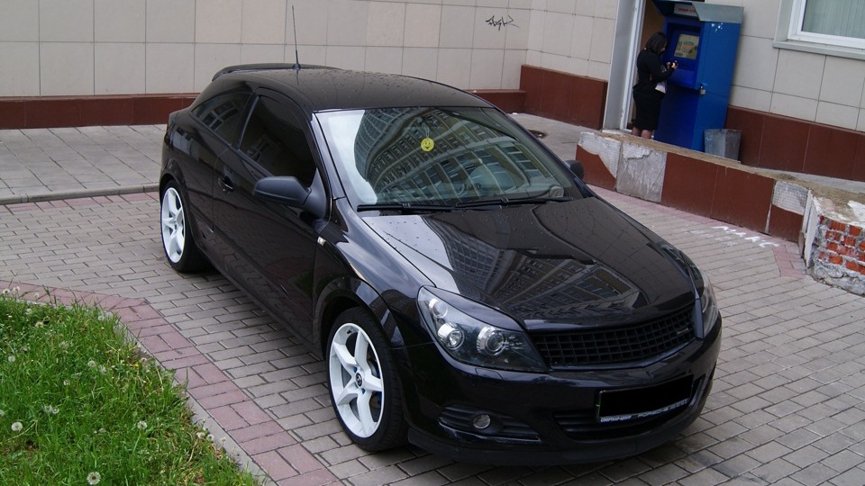 Opel Astra h 2007 черная