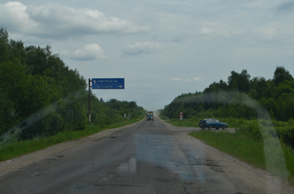 Пробег мурманск. Трасса Луга Великий Новгород. Луги трасса Луга Новгород. Трасса Луга 2005. Красивые места по Лужской трассе.