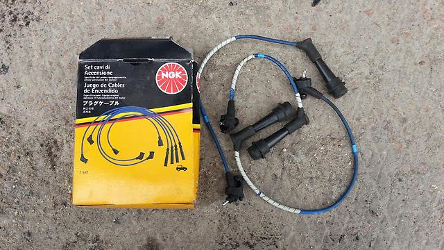 Катушки зажигания 1jz ge vvti. Toyota центральный высоковольтный провод. Провода высоковольтные 2jz ge vvti. Тойота прогресс 2jz ge. Провода 1jz ge.