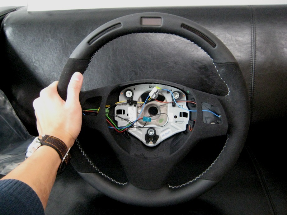 руль с тахометром. руль с тахометром vag. руль bmw m3 performance. Ferrari 458 spider салон. руль с индикатором тахометра мерседес.