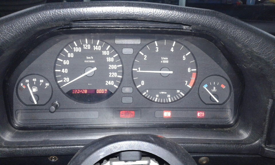 Как снять приборную панель бмв е34 Замена приборной панели е34 - BMW 5 series (E34), 2 л, 1988 года электроника DRI