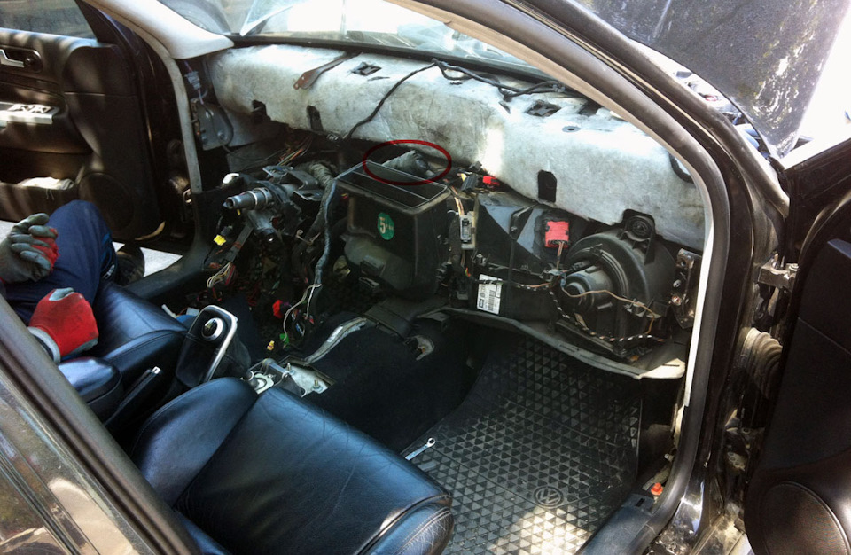 дилдо :D — Volkswagen Golf R Mk4